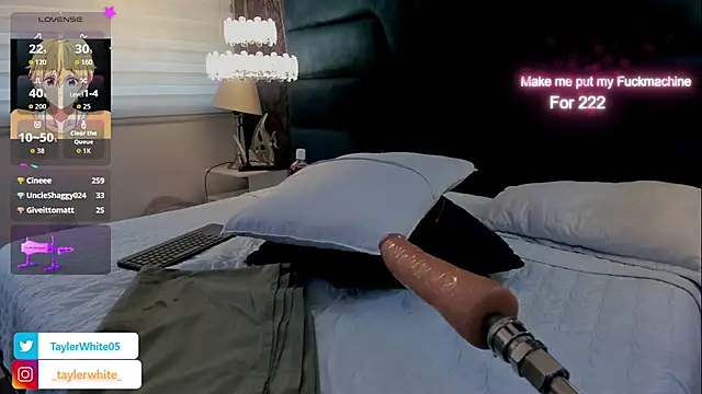 TaylerWhite Chat XXX live