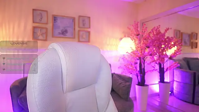 MeganLowell 现场XXX聊天