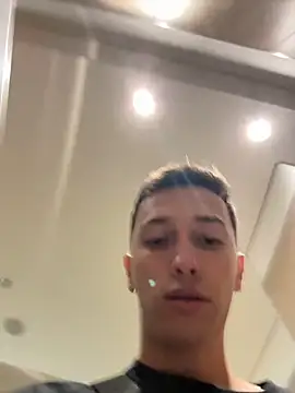 Thiago_Jones1: απευθείας συνομιλία ΧΧΧ