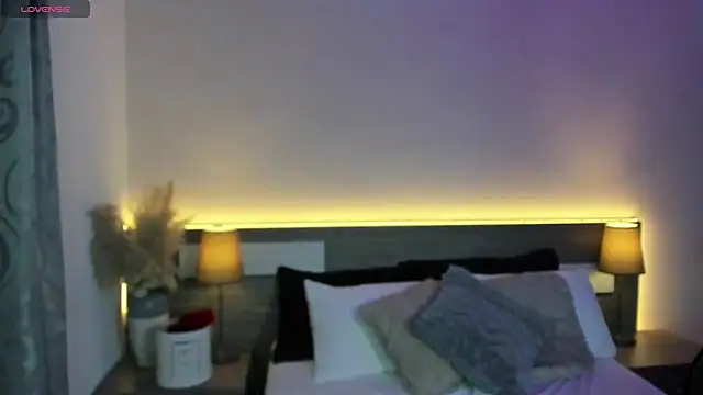 ZarahFoxx – Naživo XXX chat