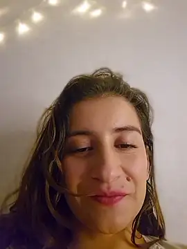 aytanna_torrez's Live XXX Chat