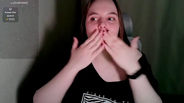 Noir_Ember_ Adlı Modelin Canlı XXX Sohbeti