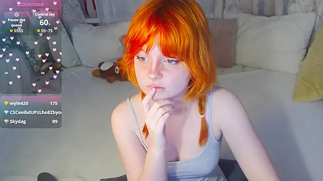 RinaMay18 Adlı Modelin Canlı XXX Sohbeti