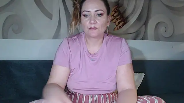 88__callmemadam__88 Adlı Modelin Canlı XXX Sohbeti