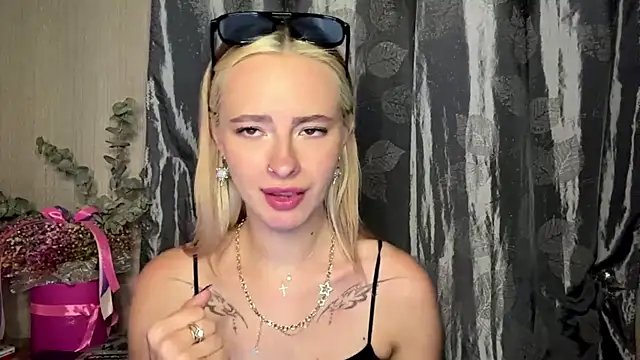 MagenDillingn Live XXX chat