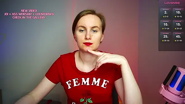 KinkyMissCherry live XXX chat