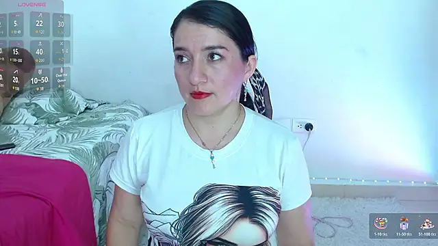 Emelyross_ Chat XXX live