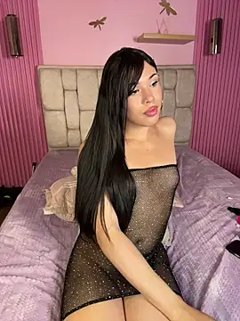 DollCamila 即時 XXX 聊天