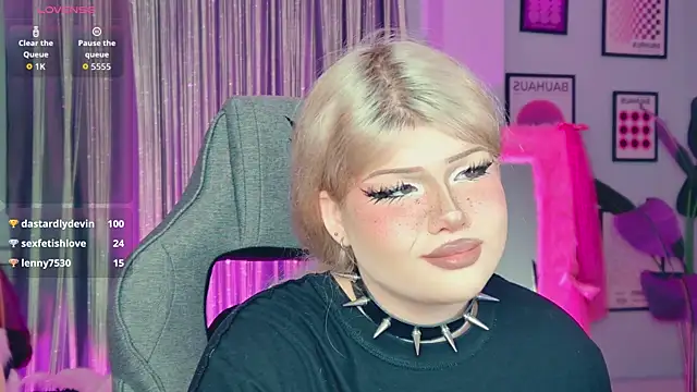 Chat +18 de LilithNlsn ao vivo
