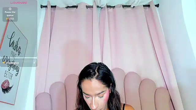 NicoleMadrird XXX чат на живо