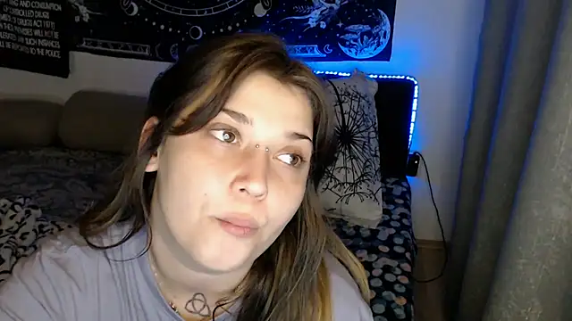 AlienforTwenty Live XXX-chat