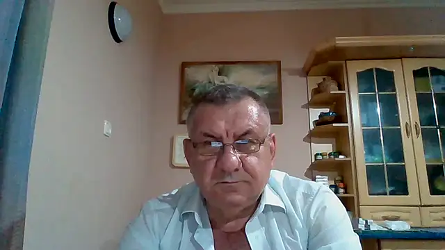 Онлайн чат XXX machomale3