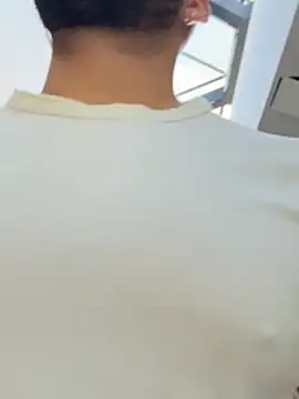 Leon__Hart_: απευθείας συνομιλία ΧΧΧ