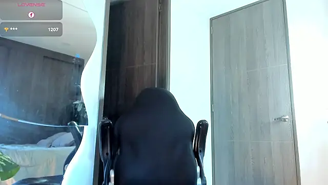 Dimitri_Bass Chat XXX in diretta