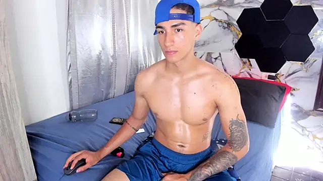 Goldendesirexx's Live XXX Chat