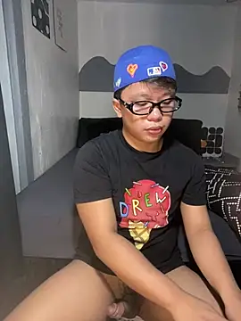 urasianrey Live XXX-Chat