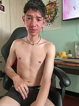 heyy_noah11 Live XXX Chat