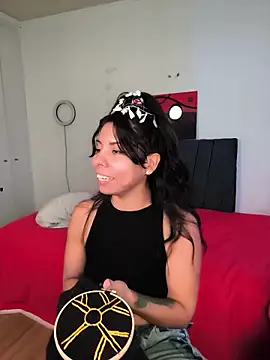 ivihetaira Chat XXX in diretta