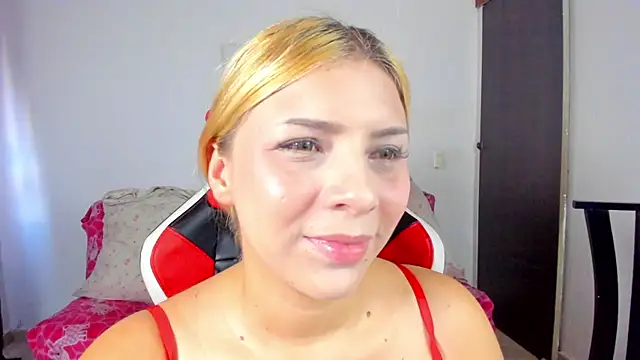 lana-rosse XXX чат на живо