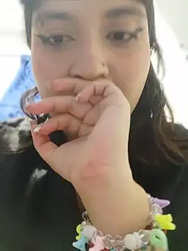 Lubnna Live XXX-Chat