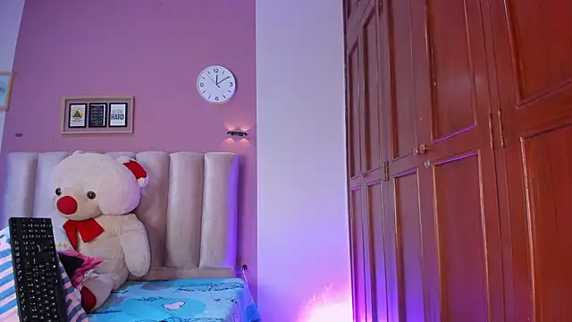 ORIANNA_21 Live XXX-chat