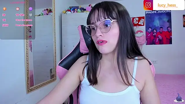 Lucyy-hess Adlı Modelin Canlı XXX Sohbeti