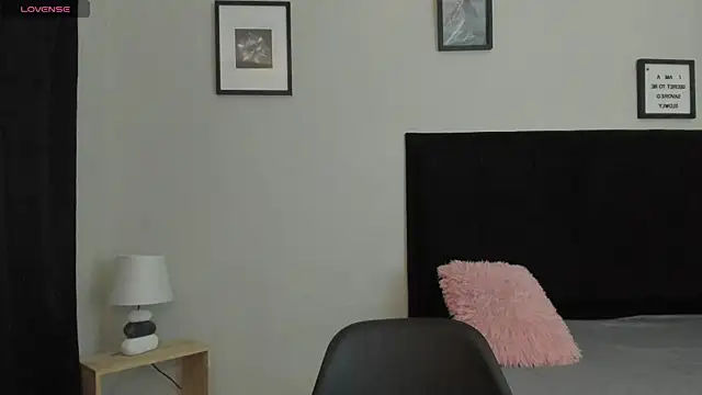 Онлайн чат XXX Sara_B