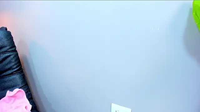 MiaSwan_'s Live XXX Chat