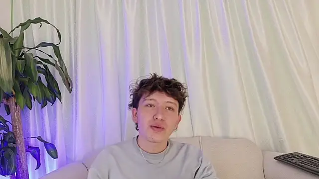 SoftAngel_xn Live XXX chat