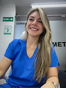 alicee16's Webcam Show