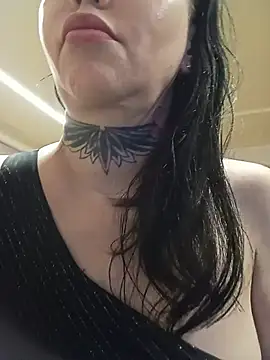 SexsFox's Live XXX Chat
