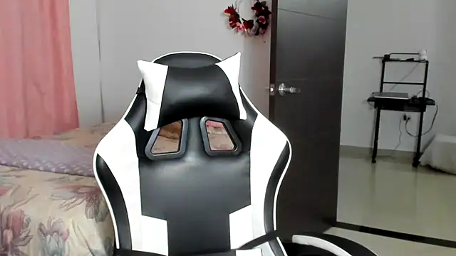 __Emma__11__Lecat_ – Naživo XXX chat