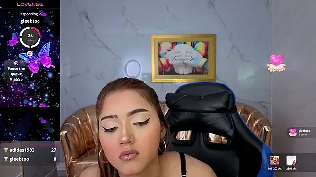 veronicaa_s' Live XXX Chat