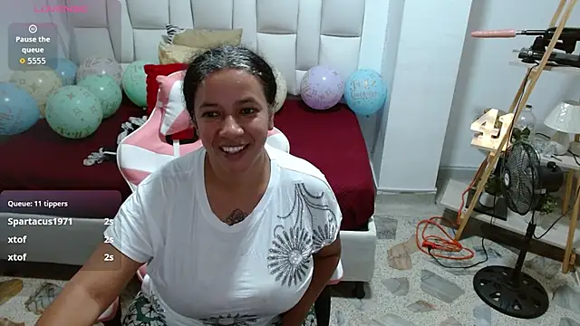 michel_rous_ Chat XXX in diretta