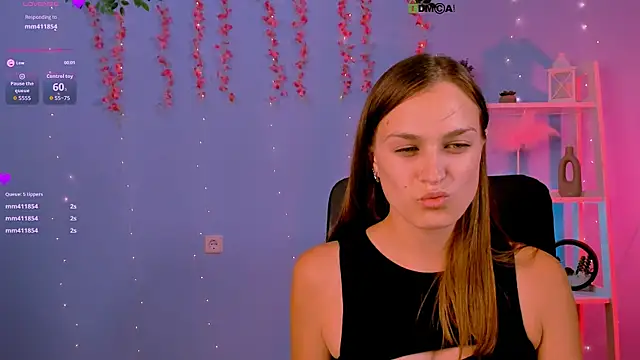 aria_wild_ Show in webcam