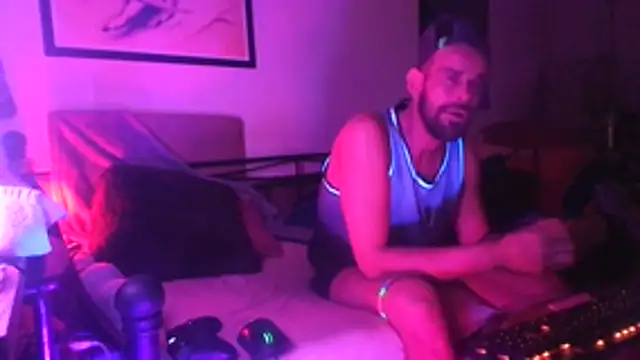 Guyst049 Live XXX-Chat