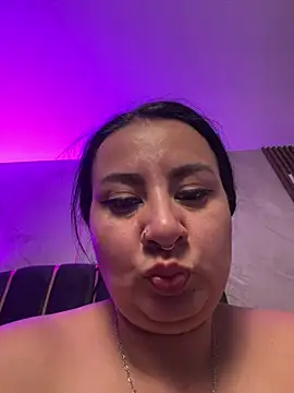 Онлайн чат XXX Abril_Luv