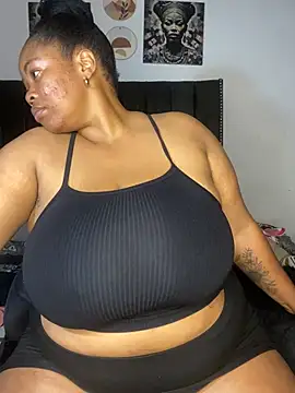 LunaCovenn's Live XXX Chat