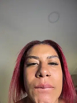 Chat +18 de FerAlvax ao vivo
