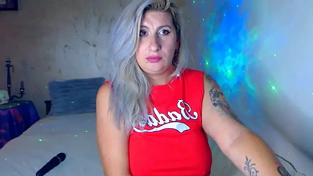 LilLux – Live XXX-chat