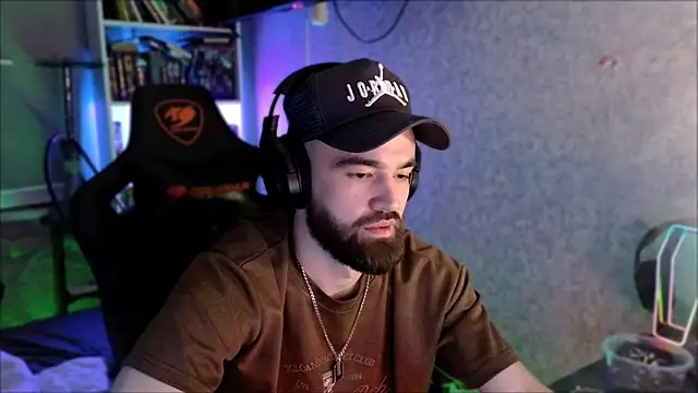 _Serious_Man live XXX chat
