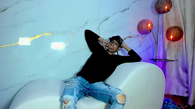 AmazingOrgasm XXX чат на живо