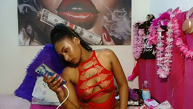 Moreish-06's Live XXX Chat