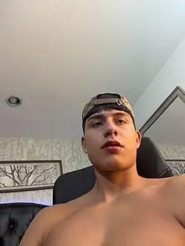 Lander_Cruz Adlı Modelin Canlı XXX Sohbeti