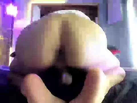 Adrian_Wolfn Live XXX chat