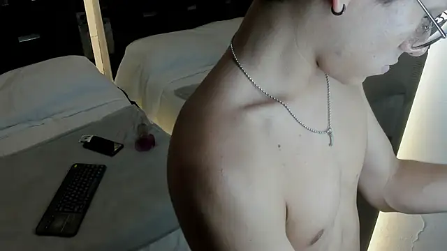 Онлайн чат XXX zack_dehaan