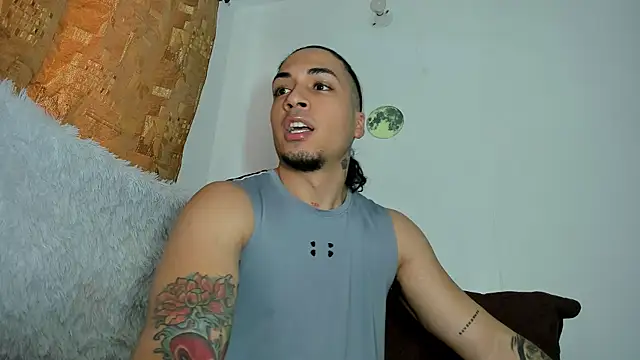 magic_mike_26's Live XXX Chat