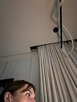Chat XXX en directo de -AngelAri-