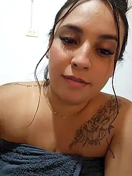 Chat +18 de LizzRouse ao vivo