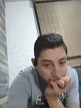 XXX chat uživo modela Tiger_cryad
